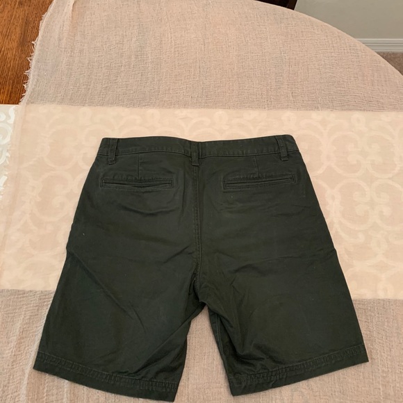 Men’s shorts - Picture 2 of 3